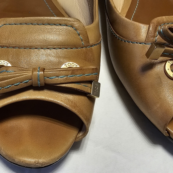 TOD'S Leather Loafer Tan Color  in size 39     B-3 - Picture 4 of 7